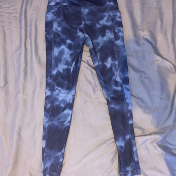 2 Piece Danskin leggings with Pockets - Picture 8 of 9